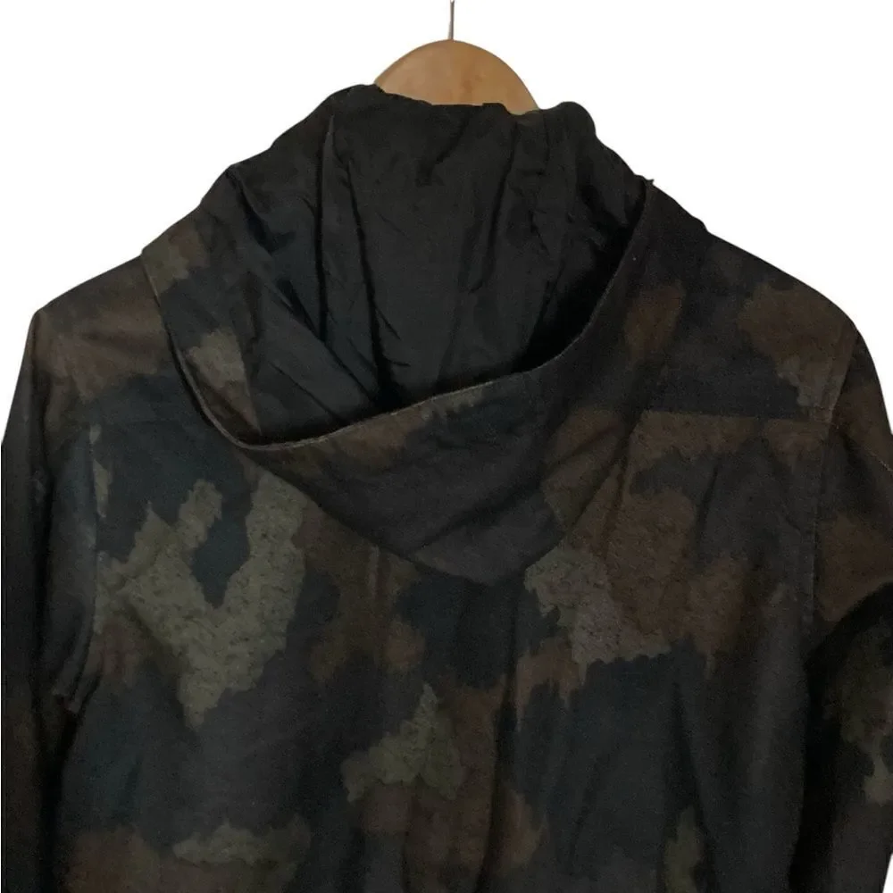 Ride Snowboarding Jacket Woman’s Size S Shred Gear Camo
